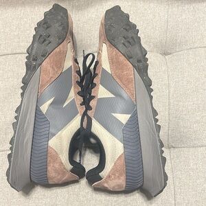 🔥Like new! Figs brand New Balance shoes! 🔥